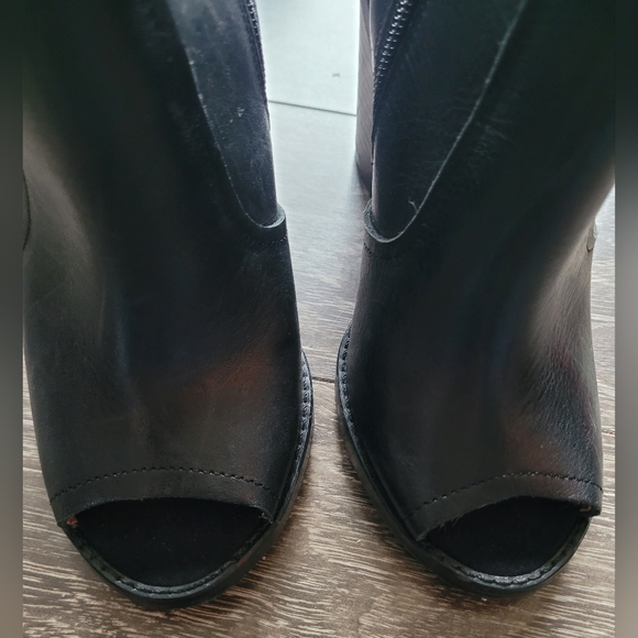 SixtySeven black leather open toe booties in size 36. - Picture 3 of 6